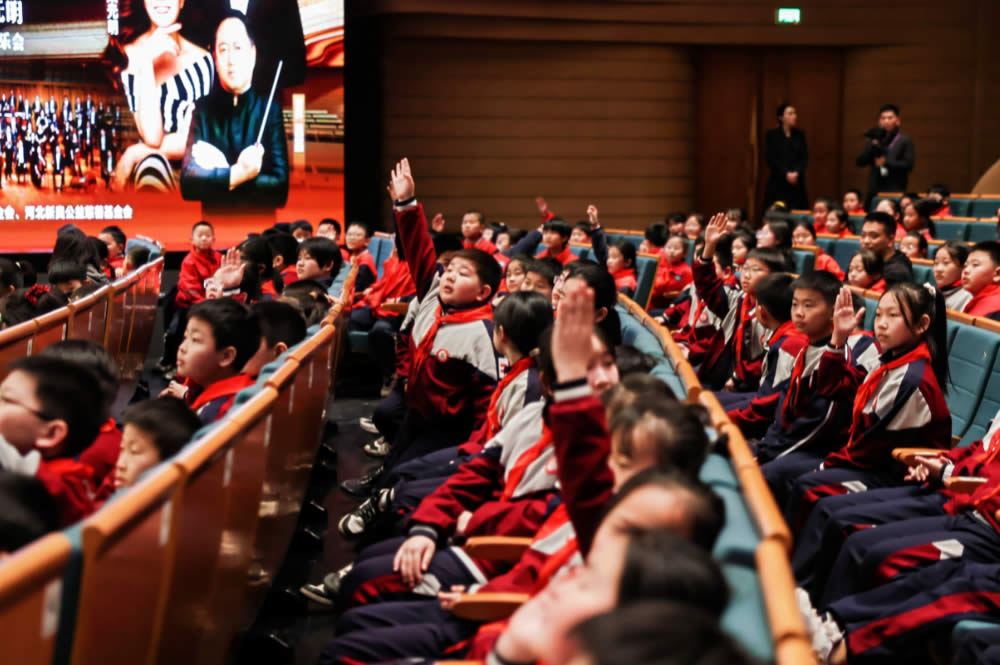 让中小学生走进丝绸之路国际艺术交流中心歌剧院,参加国家大剧院“艺术第一课”文明观演礼仪普及活动